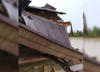 Dampak Abrasi, 3 Rumah Warga di Padang Pariaman Hanyut