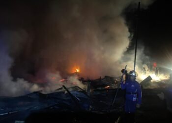 Kebakaran Hanguskan Dua Rumah Gadang di Solok, Kerugian Capai Rp800 Juta