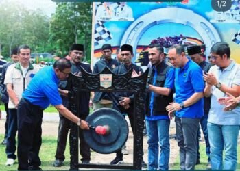 Wali Kota Bukittinggi Resmi Buka Pacu Kuda Wisata Derby Bukittinggi–Agam 2025