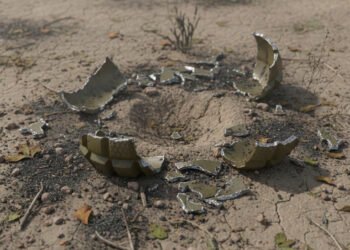 Anak-Anak di Pasaman Barat Temukan Selongsong Granat di Sungai