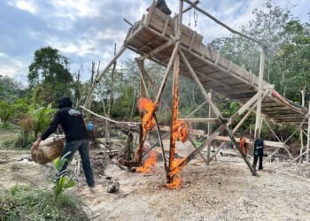 Tambang Emas Ilegal Marak di Sumbar, 300 Titik Ditemukan di 9 Kabupaten