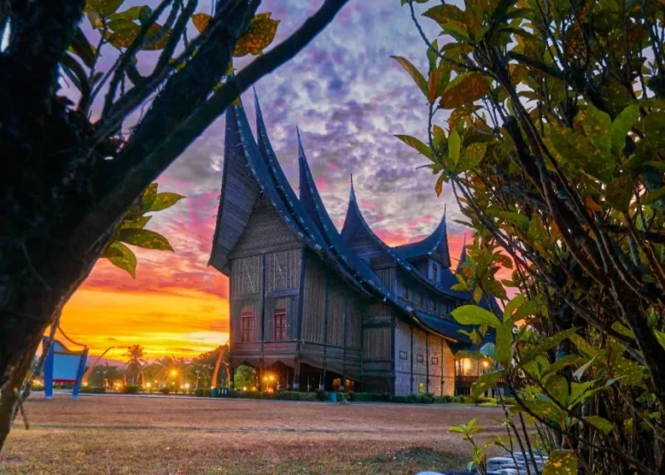 Istano Basa Pagaruyung. Foto: Instagram rudy