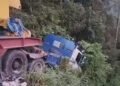 Video: Kecelakaan Beruntun di Sitinjau Lauik Padang, Truk Gandeng Masuk Jurang