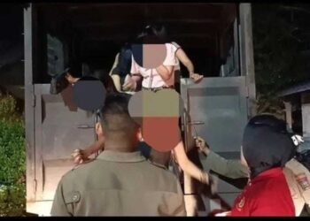 Nongkrong dan Konsumsi Alkohol, Muda-Mudi di Padang Diamankan Petugas