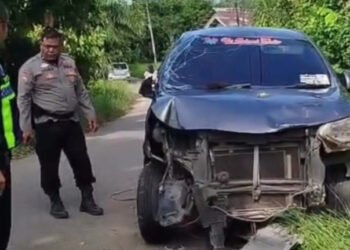 Mobilnya Tabrak Warung di Dharmasraya, Guru PPPK Sijunjung Kabur, Takut Dikeroyok Massa