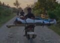 Viral! Warga Bawa Jenazah dengan Motor, Akses Jalan Memprihatinkan
