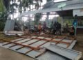 Angin Puting Beliung Terbangkan Atap 6 Rumah di Pesisir Selatan