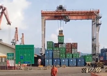 Alat Bongkar Muat Kontainer Teluk Bayur Rusak 5 Tahun, Pelindo Didesak Perbaiki