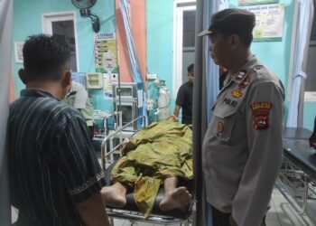 Dua Motor Tabrakan di Pesisir Selatan, Satu Pengendara Luka Parah