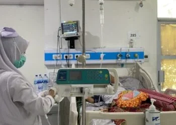 Berjuang Lawan Tumor Ganas Tulang Belakang, Claudia Gadis 19 Tahun Asal Pesisir Selatan Tutup Usia