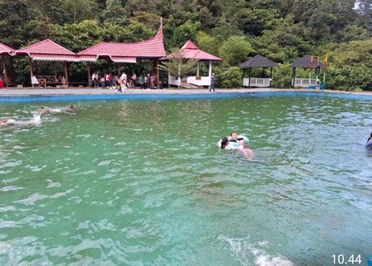 Objek Wisata Lembah Batang Mangkisi Park di Nagari Balai Panjang, Kecamatan Lareh Sago Halaban, Kabupaten Limapuluh Kota, ditutup sementara sejak Minggu (8/2/2026) hingga waktu yang belum ditentukan.