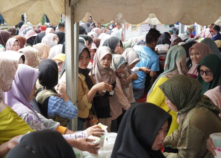 Pemkab Solok Selatan menggelar Sarantau Sasurambi Balimau Season V di Hot Water Boom Sapan Maluluang, Sabtu (14/2/2026).