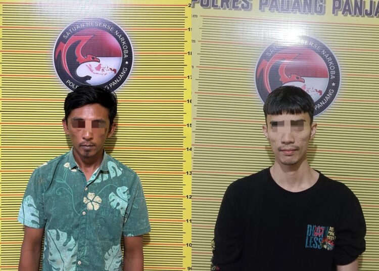 Polisi menangkap dua pemakai sabu-sabu di dua tempat di Padang Panjang pada Rabu (4/2/2026). Foto: Polres Padang Panjang