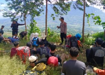 Sejumlah Pendaki Asal Padang dan Solok Ditangkap di TWA Gunung Singgalang