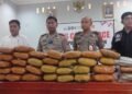 Hendak Edarkan 43 Kg Ganja di Sumbar, Pemuda 19 Tahun Terancam Hukuman Mati