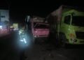 Truk Tabrak Truk Terparkir di Dharmasraya, Korban 3 Orang