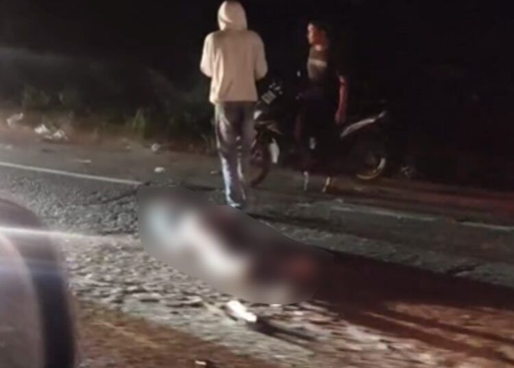 Kecelakaan terjadi di jalan lintas Padang-Bukitinggi, tepatnya di kawasan Lembah Anai, pada Selasa (17/2/2026) malam.