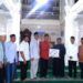 Wawako Payakumbuh Serahkan Bantuan Rp50 Juta untuk Masjid Ikhlas Payolansek saat Safari Ramadan 1447 H