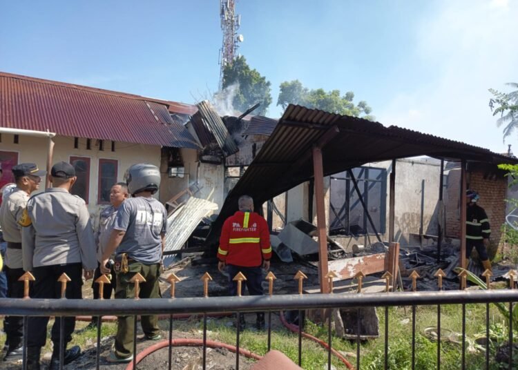 Empat rumah dan satu motor terbakar di Jalan Andalas Timur Nomor 11, RT 001, RW 005, Kelurahan Andalas, Kecamatan Padang Timur, Padang, Rabu (25/2/2026) sekitar pukul 10.30 WIB.