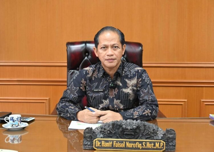 Menteri Lingkungan Hidup Hanif Faisol Nurofiq. Foto: RRI