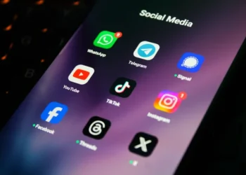 Mulai 28 Maret 2026, Akun Instagram hingga TikTok Anak di Bawah 16 Tahun Akan Dinonaktifkan