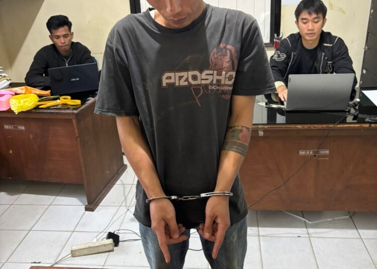 Pelaku dan barang bukti diamankan di Mapolres 50 Kota. Foto: Ist