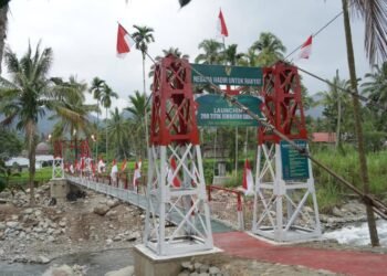 Jembatan Simpang Batuang di Solok Selatan Kembali Tersambung, Warga Tak Perlu Lagi Memutar Jauh