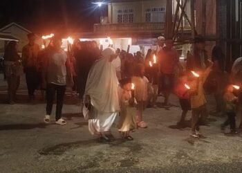 Warga Payakumbuh Gelar Pawai Obor Sambut Idulfitri 