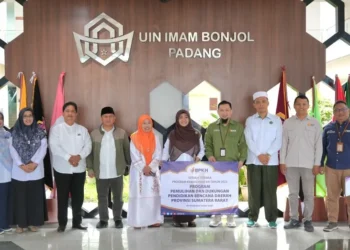 Rumah Zakat-BPKH melalui Bank Muamalat Bantu Mahasiswa UIN Imam Bonjol Padang