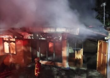 1 Rumah dan 1 Warung Hangus Terbakar di Padang, Kerugian Ditaksir Rp400 Juta