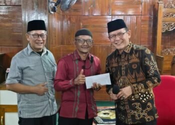 Silaturahmi di Masjid Muslimin, Wako Payakumbuh Ajak Warga Perkuat Keamanan dan Ketertiban