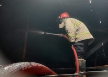 Sebuah Warung di Limapuluh Kota Terbakar, Api Muncul dari Loteng