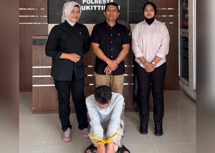 Seorang pemuda di Jorong Gobah, Nagari Bukik Batabuah, Kecamatan Canduang, Agam, dilaporkan ke Polres Bukittinggi pada Senin (16/3/2026) malam atas dugaan mencabuli anak di bawah umur. Foto: Polres Bukittinggi