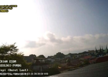 Marapi Kembali Erupsi, Warga Dilarang Mendekati Radius 3 Km dari Puncak