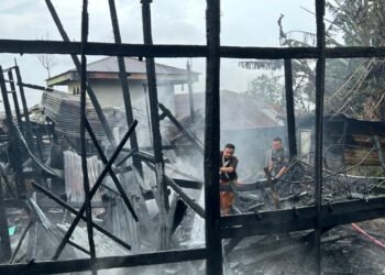 Hari Pertama Lebaran, Rumah Warga di Tanah Datar Terbakar