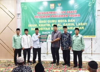 Wali Kota Pariaman Serahkan Zakat Baznas kepada 1.096 Petugas Keagamaan