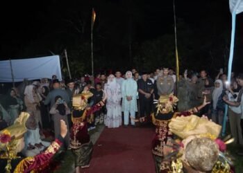 Halal Bihalal di Rumah Gadang Suku Panai, Bupati Dharmasraya Pastikan Rp3 Miliar untuk Perbaikan Jalan Sembilan Koto