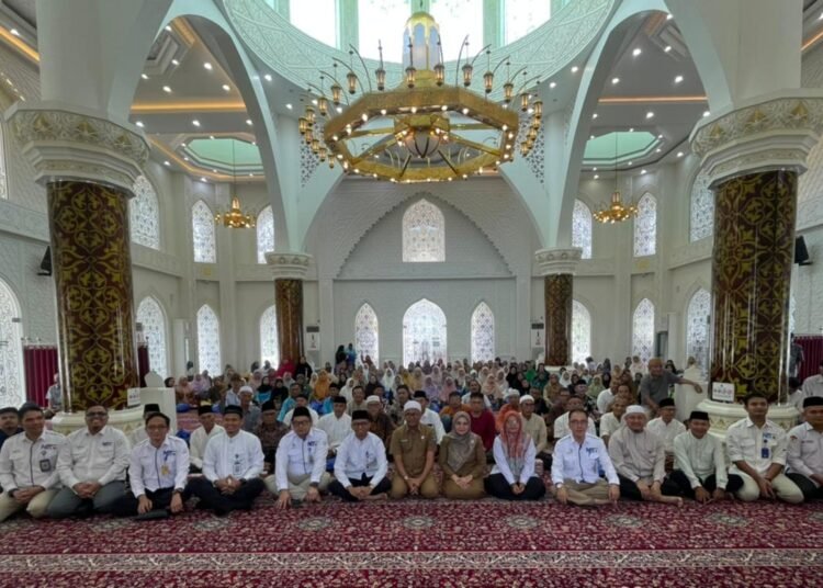 Bank Nagari secara resmi melepas sebanyak 1.119 jemaah calon haji (CJH) tahun 1447 H/2026 di Masjid Al Hakim Padang, Selasa (14/42026).