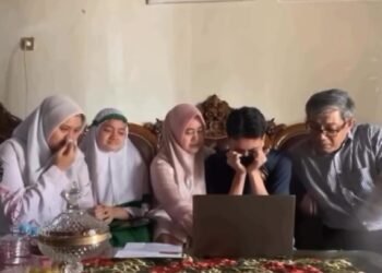 Viral! Detik-detik Keluarga di Padang Teriak Bahagia Lihat Hasil SNBP 2026