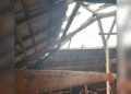 Disambar Petir, Atap Rumah Warga di Tanah Datar Bolong