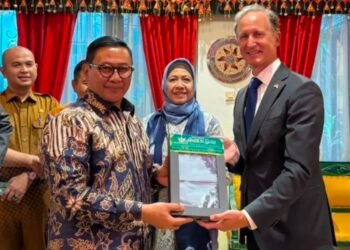 Wali Kota Bukittinggi Perkuat Diplomasi Internasional, Libatkan Belanda dan Jerman Sukseskan 100 Tahun Jam Gadang