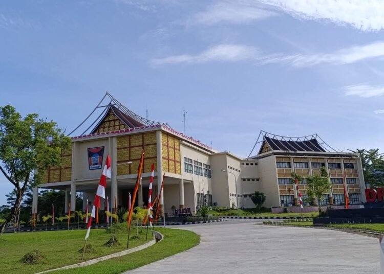 Sebanyak 30 pejabat eselon III resmi lolos seleksi administrasi dan kini mulai bersaing memperebutkan empat jabatan kepala Organisasi Perangkat Daerah (OPD) di Pemko Padang. Foto: Diskominfo Padang