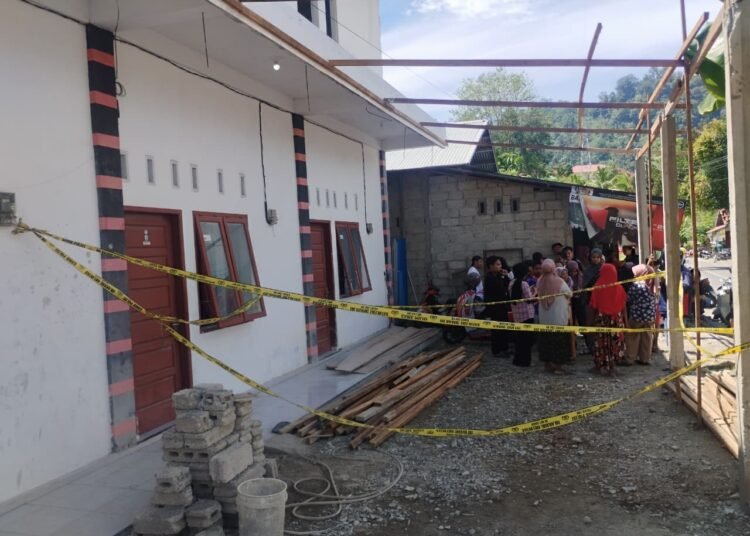 Seorang mahasiswa dilaporkan tewas gantung diri di kamar kosan kawasan Jalan Puncak Jawa Gadut, Kecamatan Pauh, Kota Padang, pada Sabtu (11/4/2026). (Foto: Qodri Hayatul)