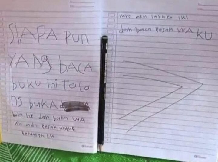Seorang mahasiswa ditemukan tewas tergantung di sebuah kamar kos di kawasan Jawa Gadut, Kelurahan Limau Manis, Kecamatan Pauh, Kota Padang, Sabtu (11/4/2026) sekitar pukul 09.30 WIB. Di lokasi petugas menemukan buku diduga pesan terakhir korban.