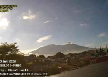 Marapi Kembali Erupsi, Warga Dilarang Mendekati Radius 3 Km dari Puncak
