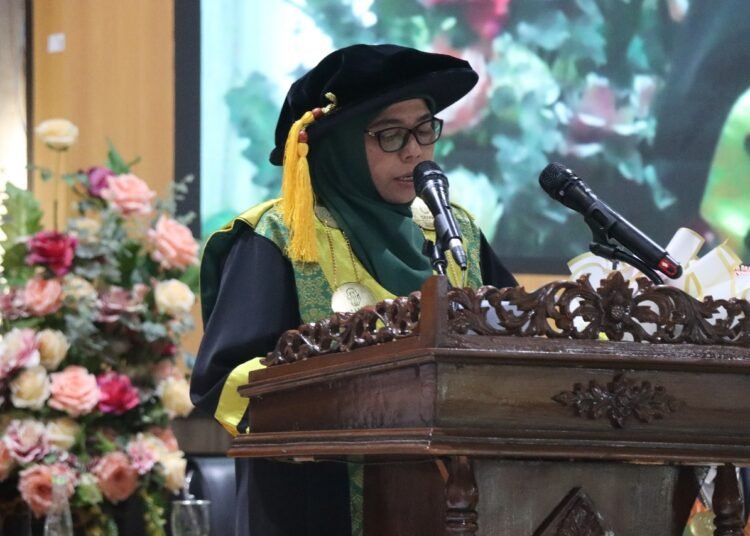 Rektor UIN Sjech M. Djamil Djambek Bukittinggi, Silfia Hanani