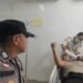 Seorang Polisi Terluka 12 Jahitan Saat Evakuasi ODGJ Mengamuk di Dharmasraya