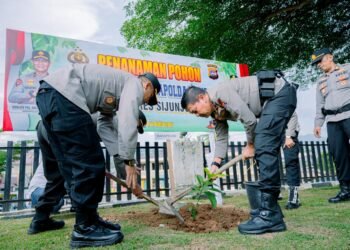 Polres Sijunjung Sambut Kunjungan Waka Polda Sumbar Brigjen Pol Solihin, Lakukan Penanaman Pohon Penghijauan