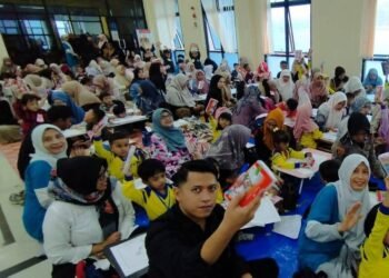 Ribuan Anak PAUD dan TK di Padang Panjang Ikuti Lomba Mewarnai Bersama Orang Tua