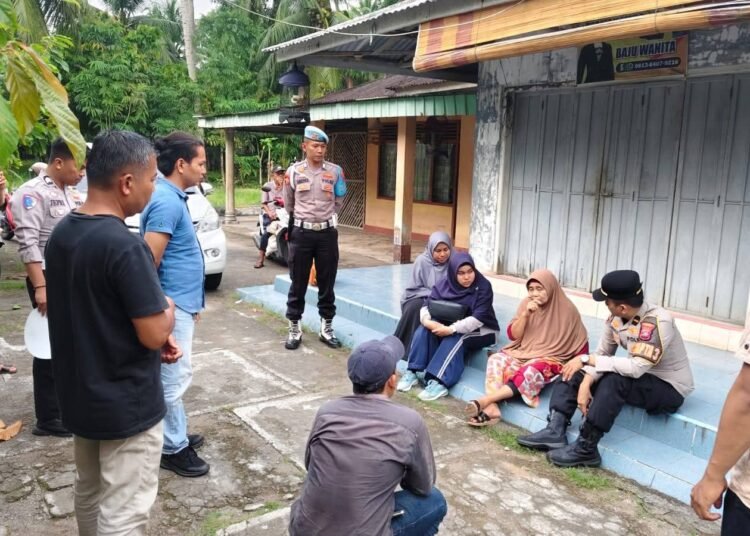 Sebuah warung sekaligus rumah di kawasan Sungai Rambai, Pariaman Utara, Kota Pariaman, Sumatera Barat, dibobol maling pada Selasa (28/4/2026) sekitar pukul 03.00 WIB.